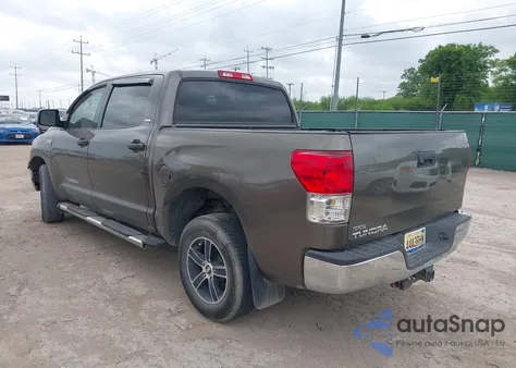 2013 Toyota Tundra Grade 5.7L V8 z USA, uszkodzony, nr VIN 5TFEY5F1XDX143823